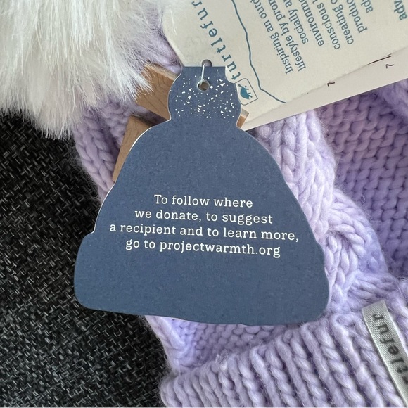 NWT Youth Turtle Fur Lavender Pom Pom Beanie - Picture 3 of 10